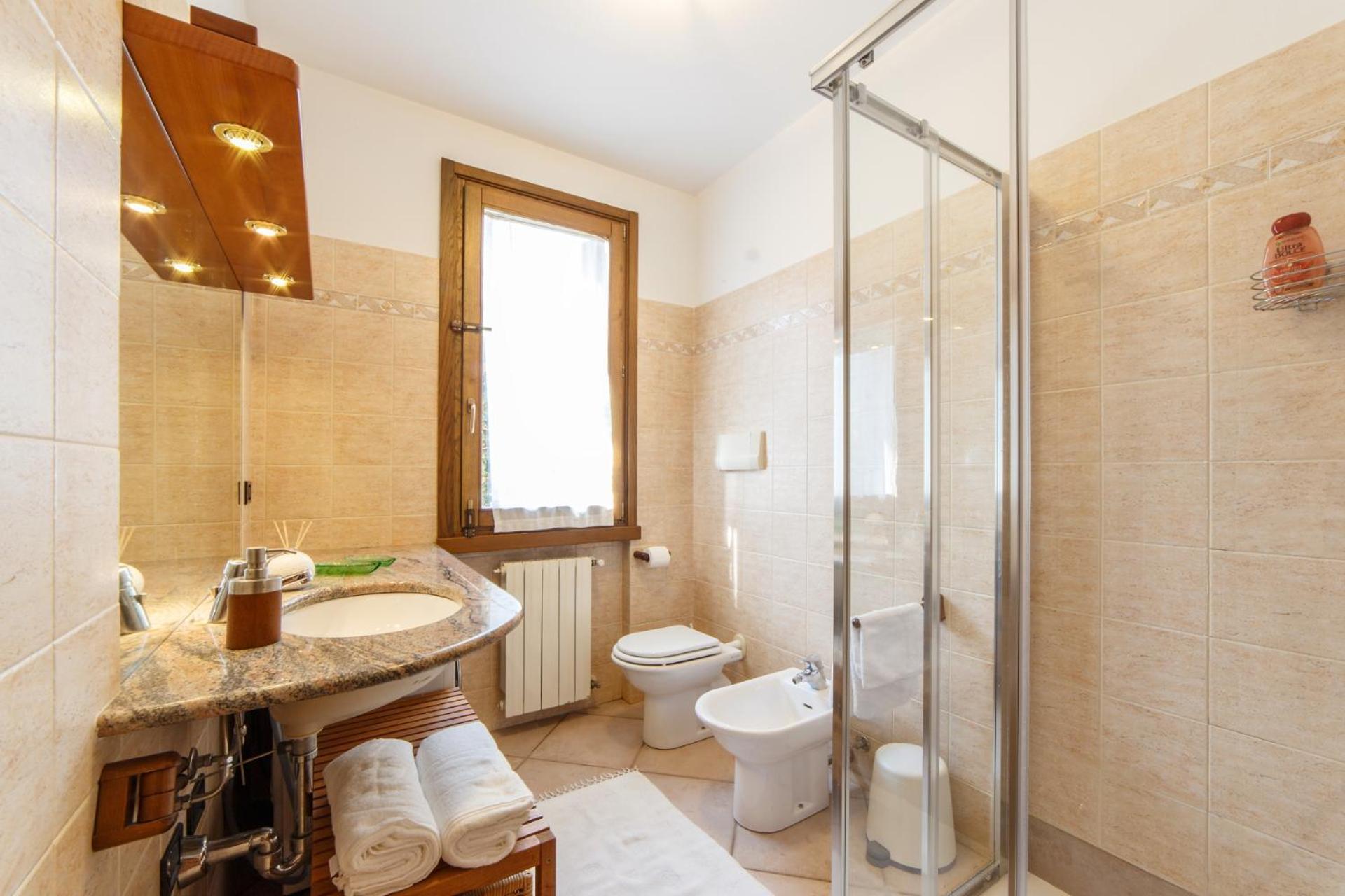Monasterolo del Castello Casa Vacanza Residence Lago Di Endine מראה חיצוני תמונה
