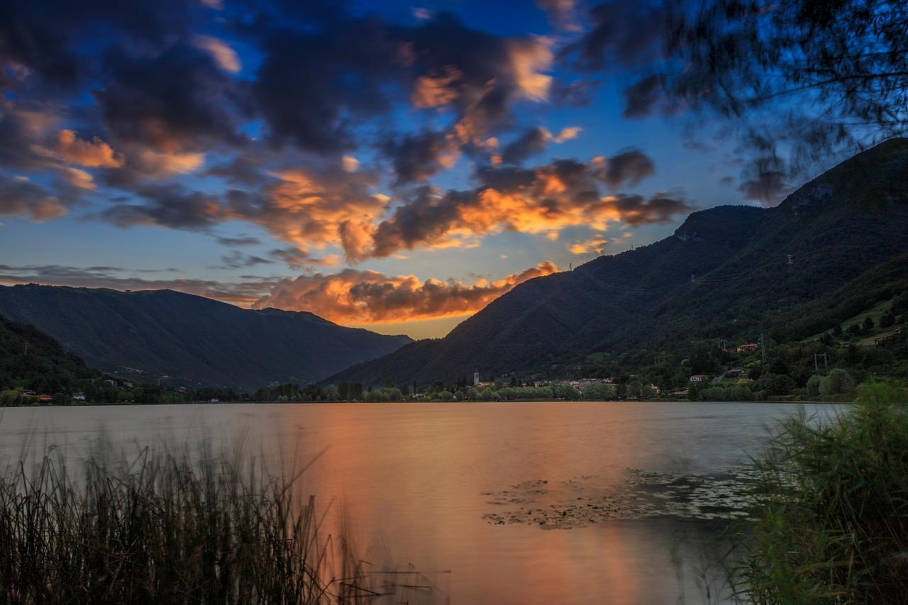 Monasterolo del Castello Casa Vacanza Residence Lago Di Endine מראה חיצוני תמונה